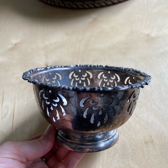 Authentic Antique silver bowl (523) - Picture 2 of 4